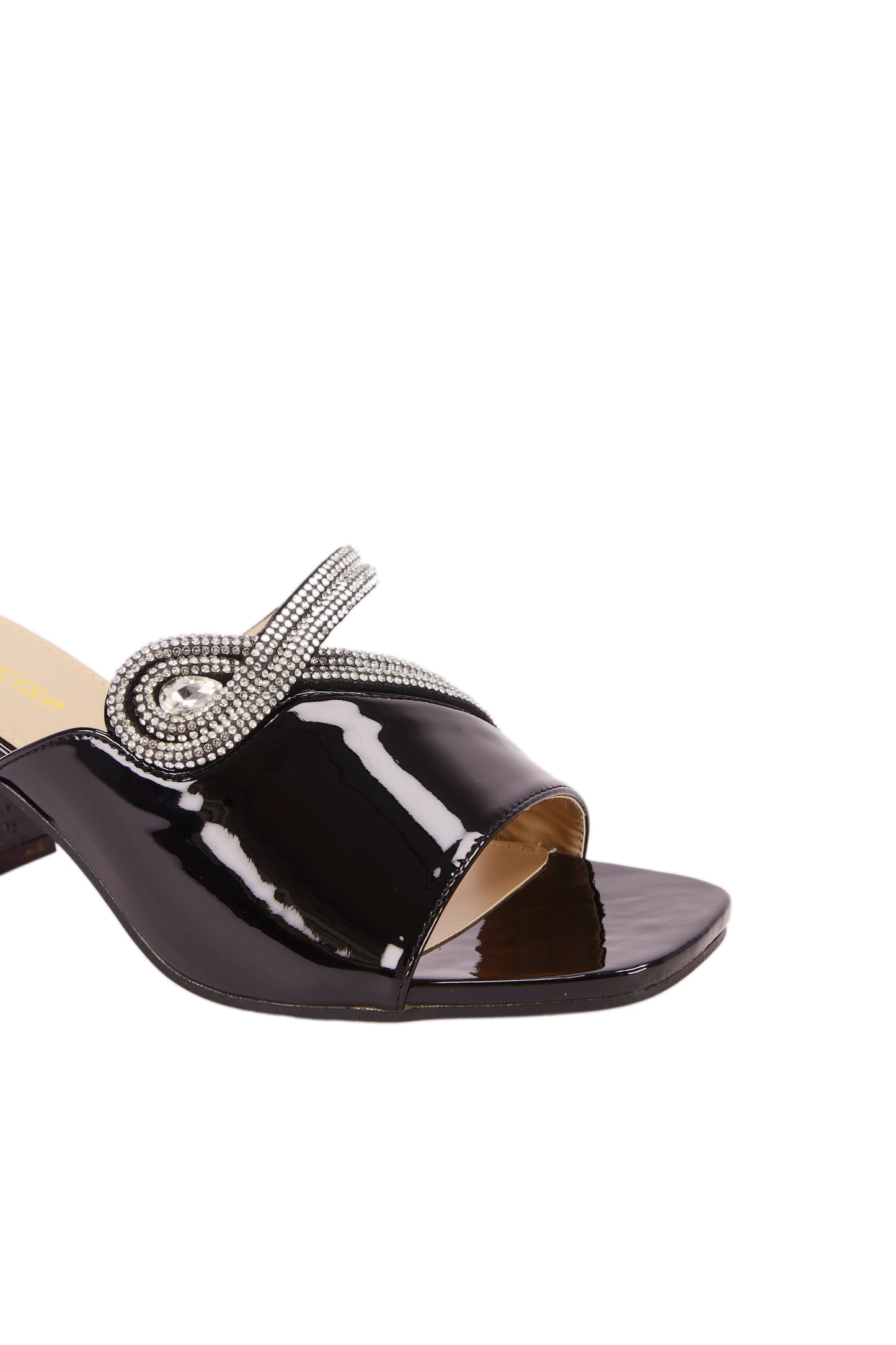 Black shiny imitation leather women's sandals, diamond strap decoration fashionable medium and large heel women's shoes 5261-2