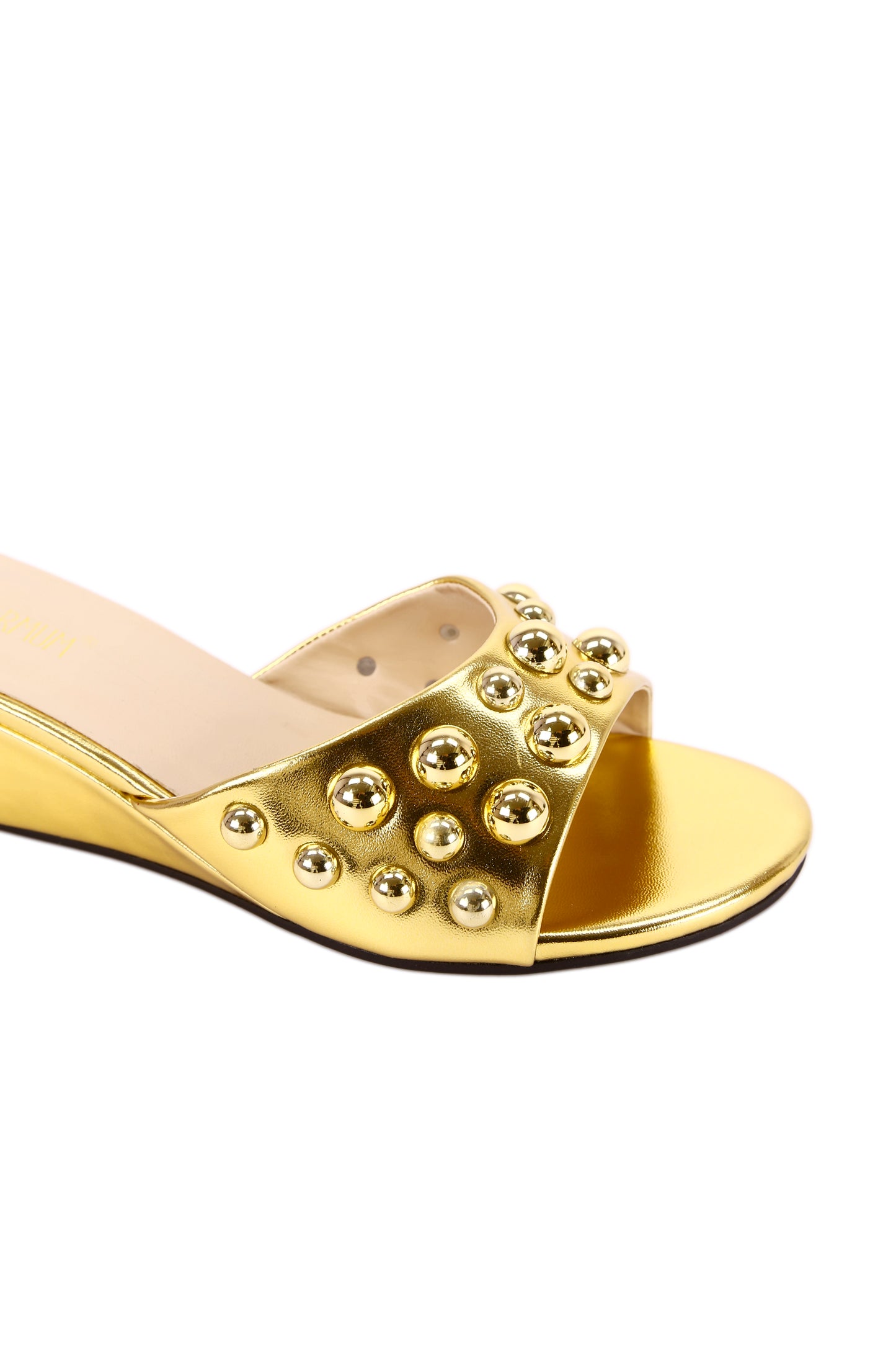 Women's wedge heel fashion sandals, metallic shiny metal buckle women's shoes 6138-1